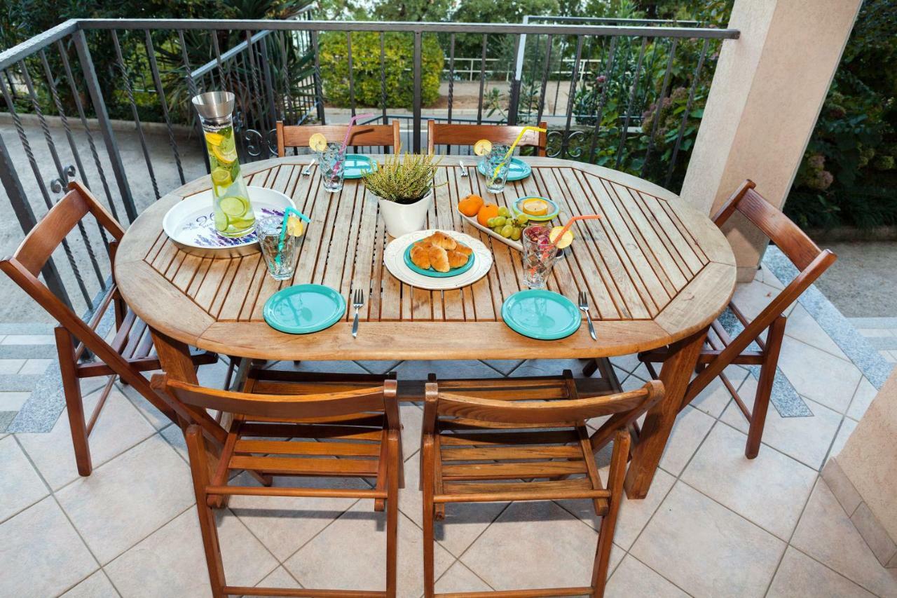 Apartment Villa Lidija Lovran Kültér fotó