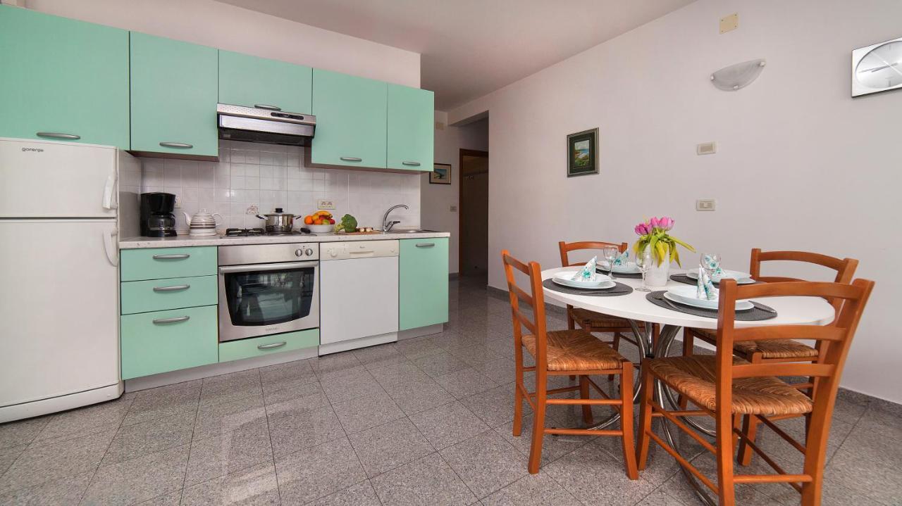 Apartment Villa Lidija Lovran Kültér fotó